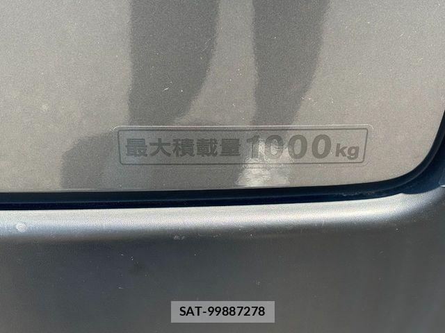 Nissan NV350 Caravan 2021-03 7329092-3