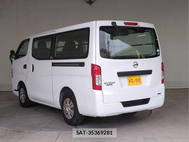 Nissan NV350 Caravan 2015-06 7618988-19