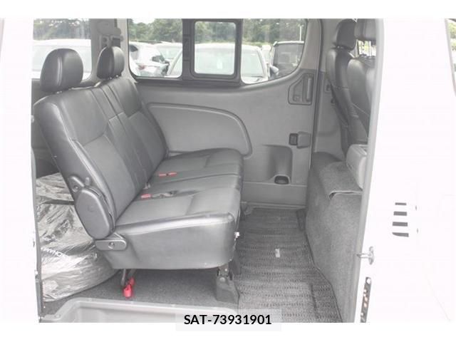 Nissan NV350 Caravan 2020-01 7618980-27