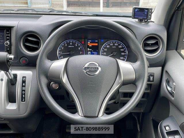 Nissan NV350 Caravan 2020-06 7618982-12