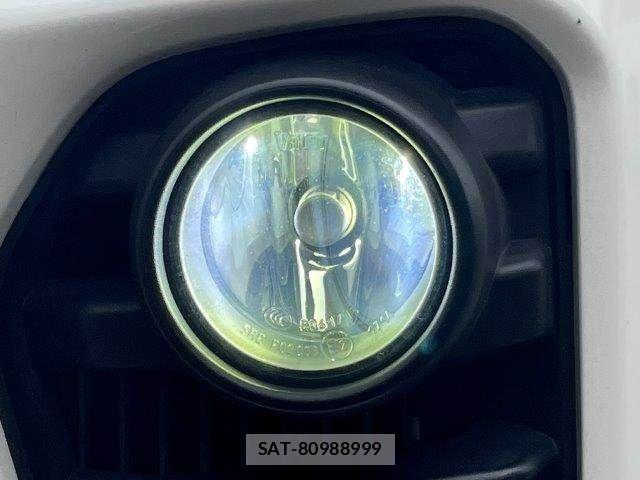 Nissan NV350 Caravan 2020-06 7618982-14