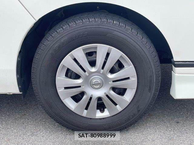 Nissan NV350 Caravan 2020-06 7618982-15
