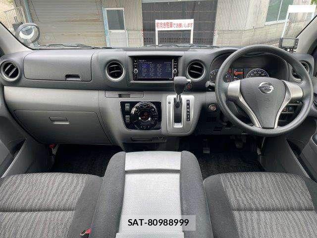 Nissan NV350 Caravan 2020-06 7618982-2