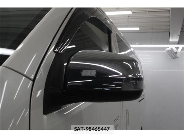 Nissan NV350 Caravan 2020-05 7618983-16