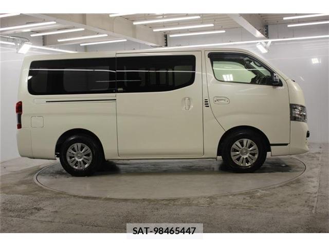 Nissan NV350 Caravan 2020-05 7618983-3