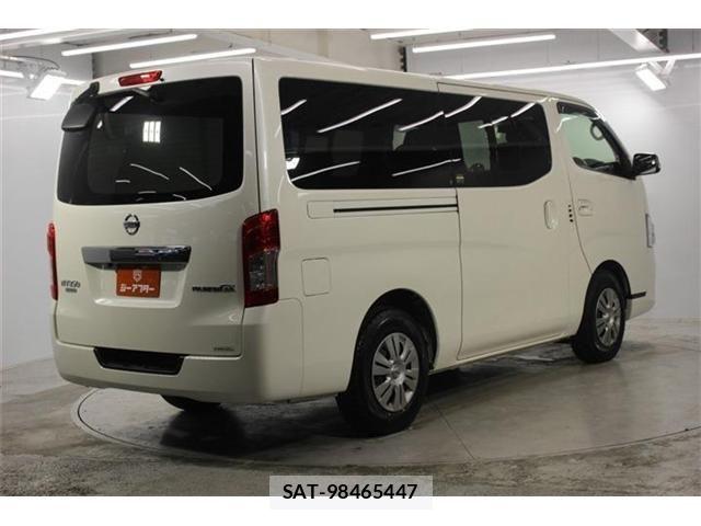 Nissan NV350 Caravan 2020-05 7618983-4
