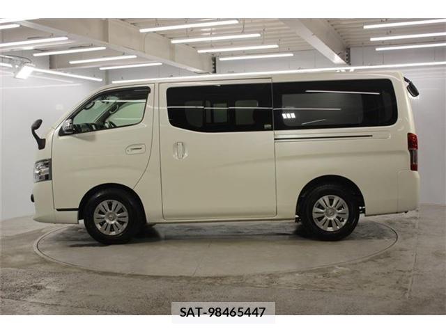 Nissan NV350 Caravan 2020-05 7618983-7