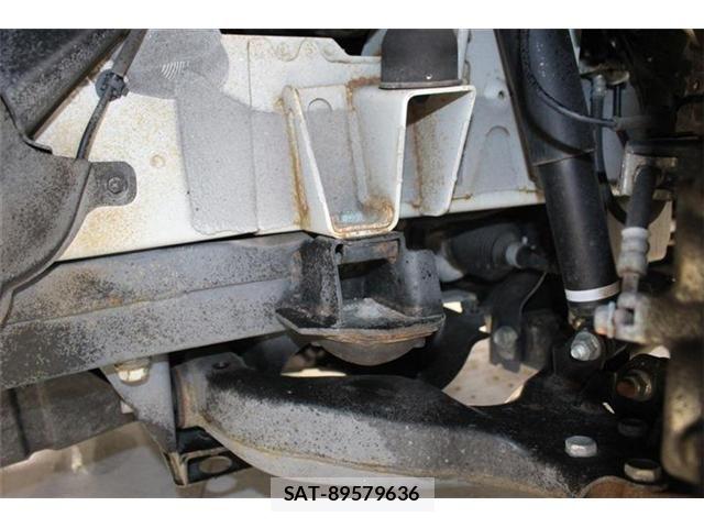 Nissan NV350 Caravan 2019-02 7618981-19