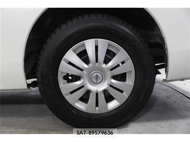 Nissan NV350 Caravan 2019-02 7618981-24