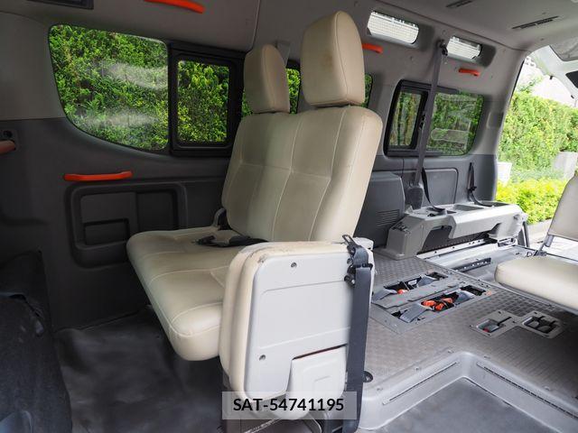 Nissan NV350 Caravan 2015-09 7618985-11