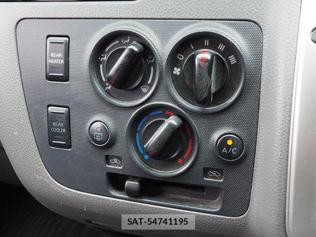 Nissan NV350 Caravan 2015-09 7618985-8