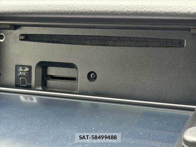 Nissan NV350 Caravan 2021-03 7618984-21
