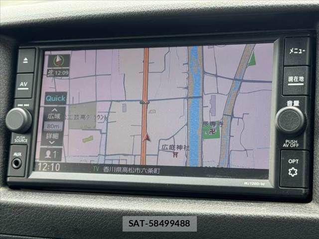 Nissan NV350 Caravan 2021-03 7618984-2