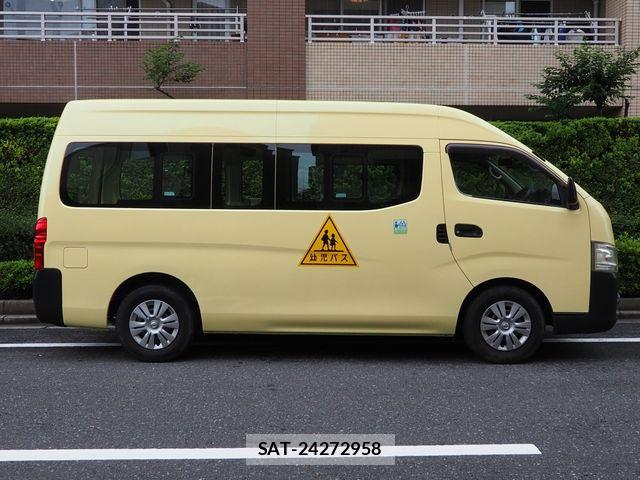 Nissan NV350 Caravan 2014-08 7726832-17
