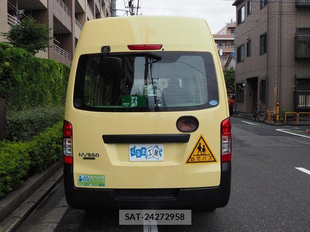 Nissan NV350 Caravan 2014-08 7726832-20