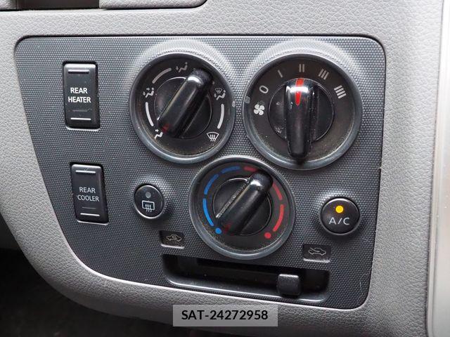 Nissan NV350 Caravan 2014-08 7726832-5