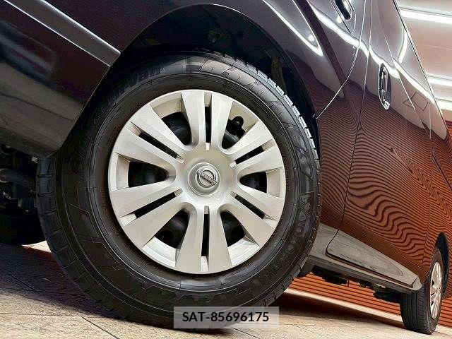 Nissan NV350 Caravan 2021-12 7726829-10
