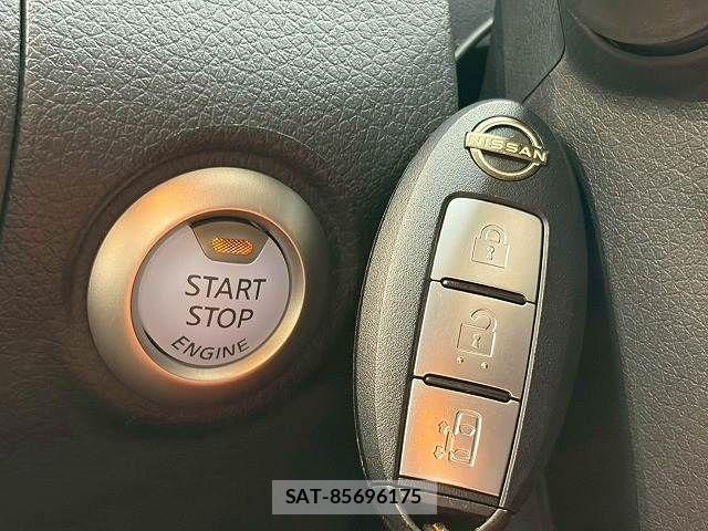 Nissan NV350 Caravan 2021-12 7726829-15