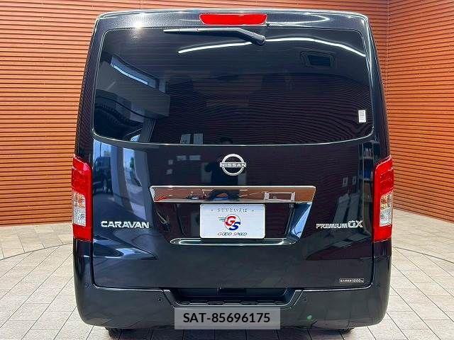 Nissan NV350 Caravan 2021-12 7726829-18
