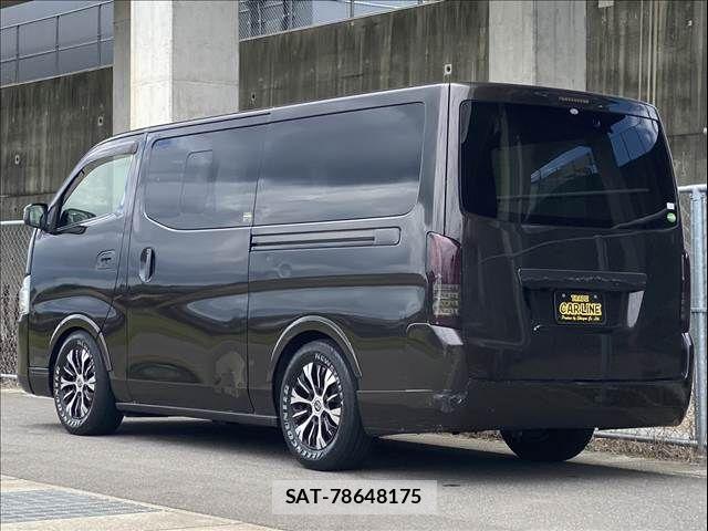 Nissan NV350 Caravan 2012-07 7726833-12