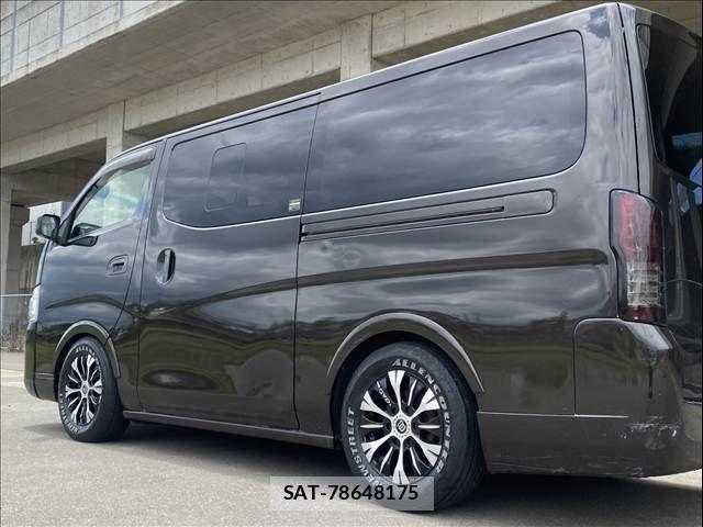 Nissan NV350 Caravan 2012-07 7726833-16