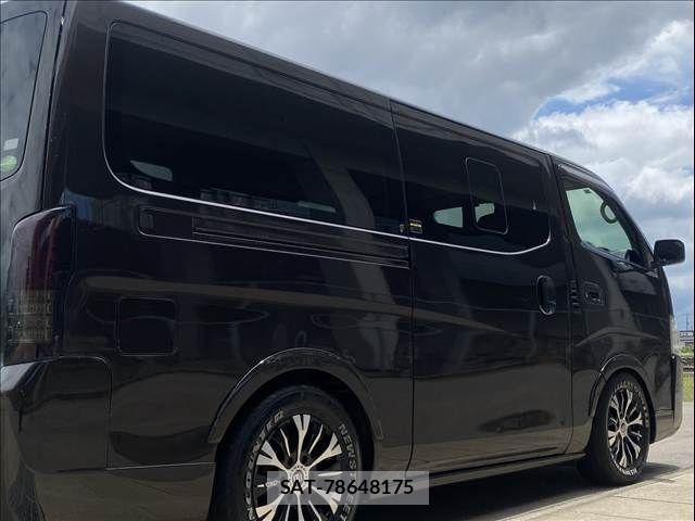 Nissan NV350 Caravan 2012-07 7726833-19