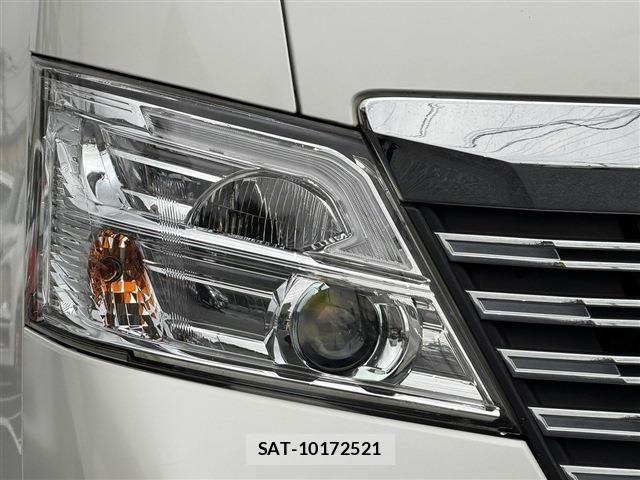 Nissan NV350 Caravan 2020-06 7726831-11