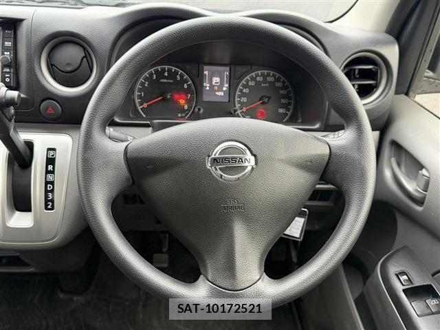 Nissan NV350 Caravan 2020-06 7726831-16