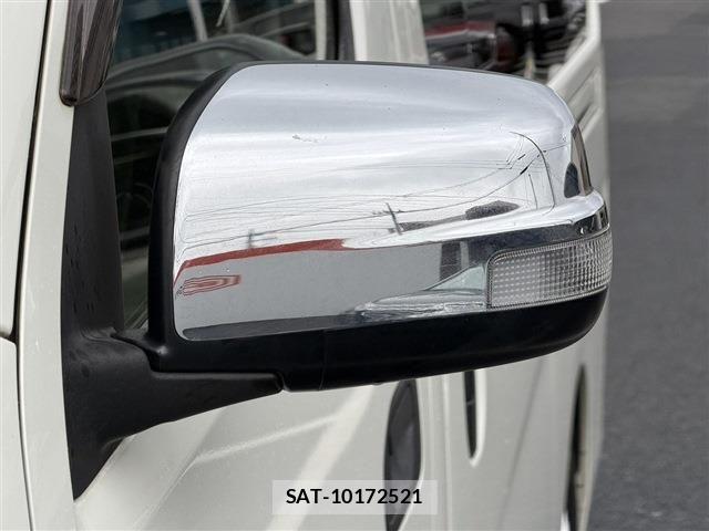 Nissan NV350 Caravan 2020-06 7726831-28