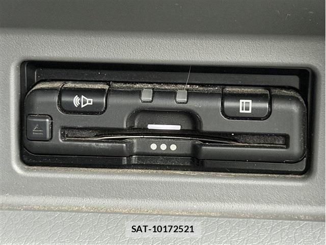 Nissan NV350 Caravan 2020-06 7726831-5