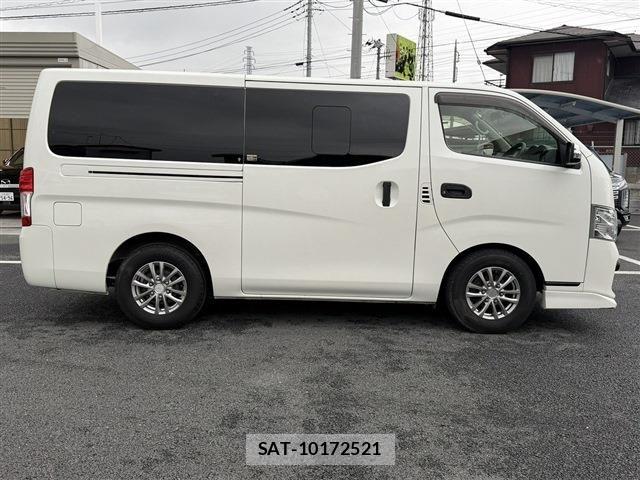 Nissan NV350 Caravan 2020-06 7726831-8