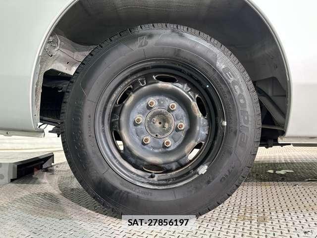 Nissan NV350 Caravan 2014-06 7787921-24