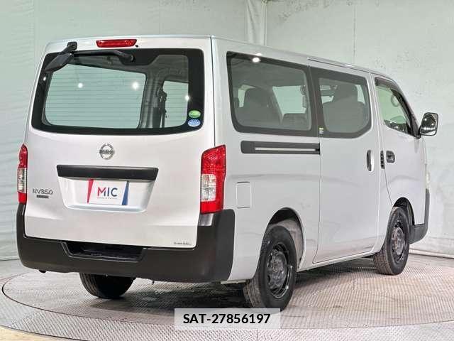 Nissan NV350 Caravan 2014-06 7787921-4