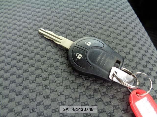 Nissan NV350 Caravan 2018-10 7787919-9