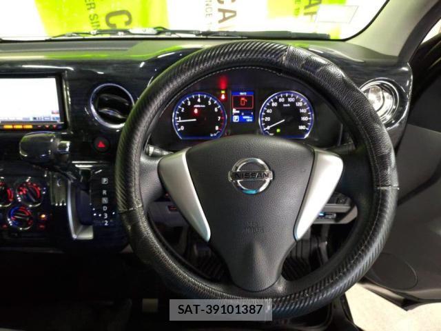 Nissan NV350 Caravan 2015-07 7787924-12