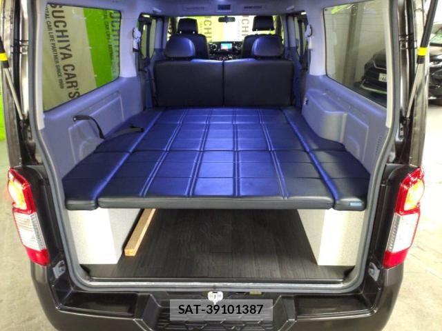 Nissan NV350 Caravan 2015-07 7787924-20