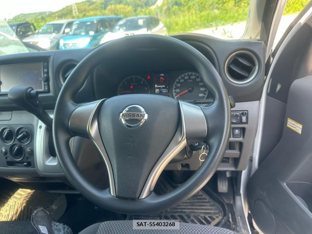 Nissan NV350 Caravan 2020 7009996-13