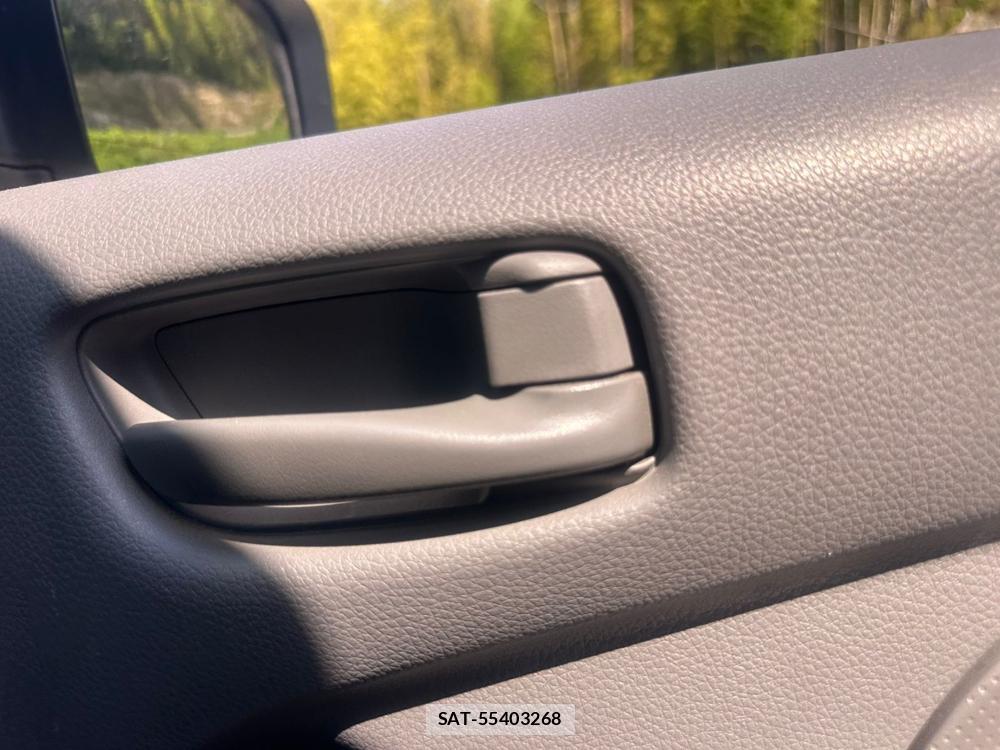Nissan NV350 Caravan 2020 7009996-19