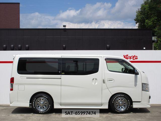 Nissan NV350 Caravan 2017-07 7787925-12