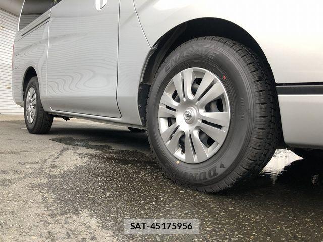 Nissan NV350 Caravan 2014-09 7787922-13