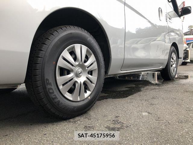 Nissan NV350 Caravan 2014-09 7787922-14