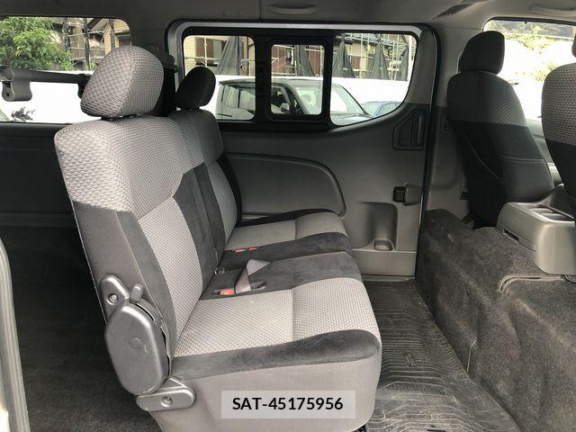 Nissan NV350 Caravan 2014-09 7787922-19