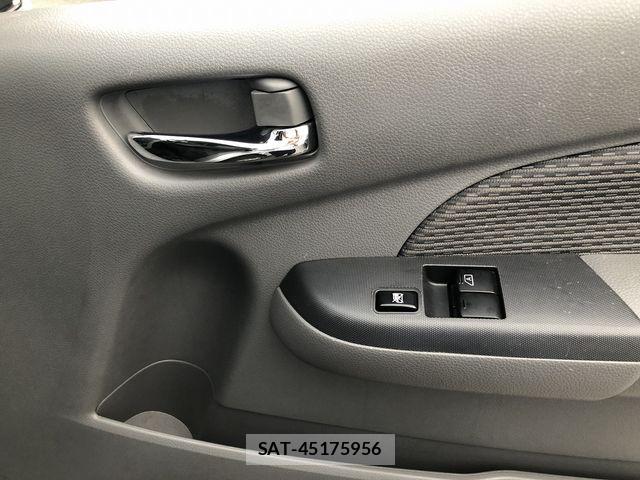 Nissan NV350 Caravan 2014-09 7787922-25