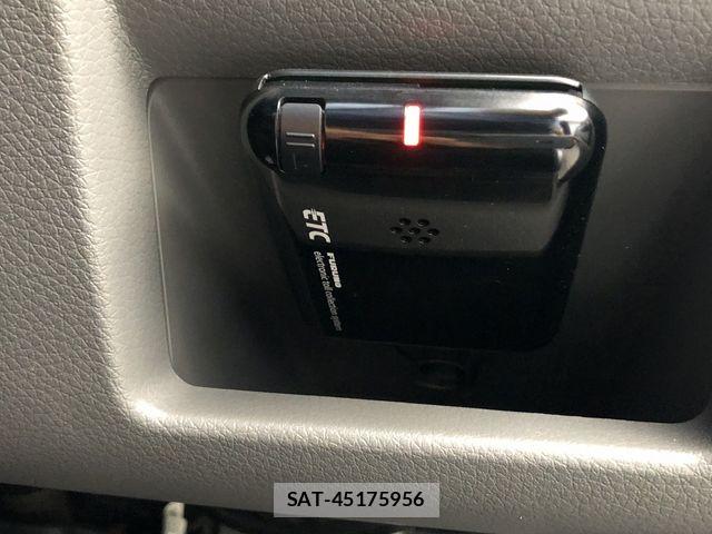 Nissan NV350 Caravan 2014-09 7787922-26