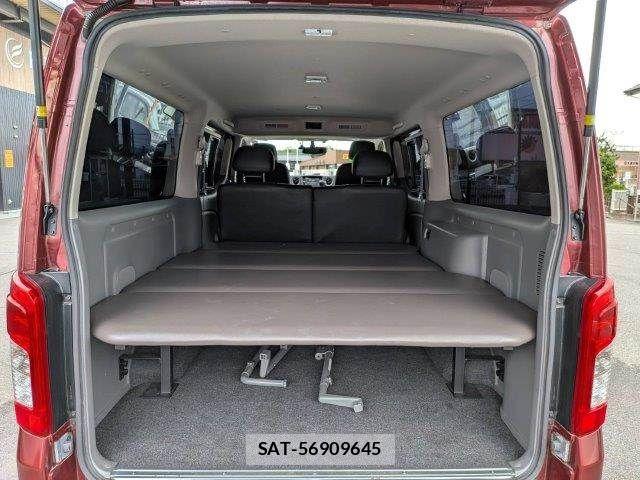 Nissan NV350 Caravan 2019-08 7787930-9