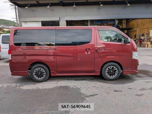 Nissan NV350 Caravan 2019-08 7787930-16