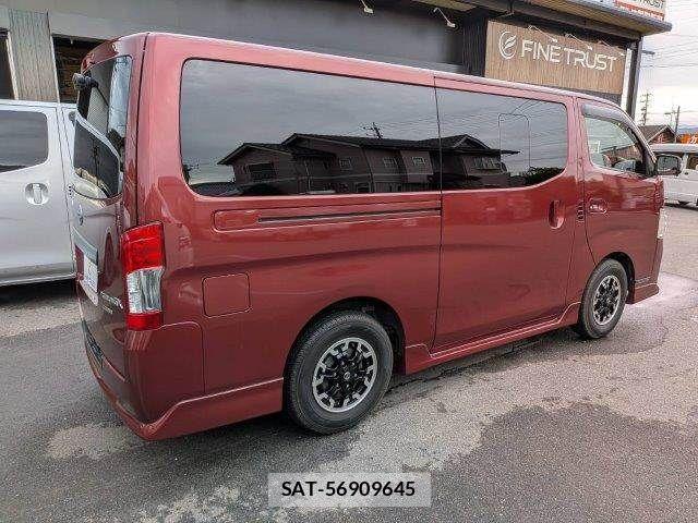 Nissan NV350 Caravan 2019-08 7787930-17