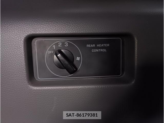 Nissan NV350 Caravan 2012-10 7878557-20