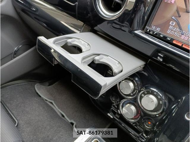 Nissan NV350 Caravan 2012-10 7878557-25