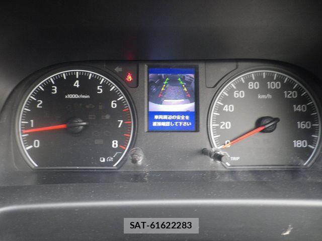 Nissan NV350 Caravan 2013-08 7878555-9